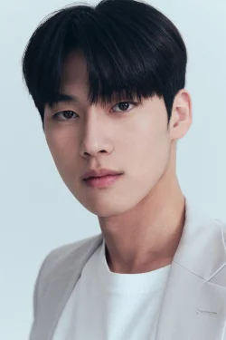 홍민기