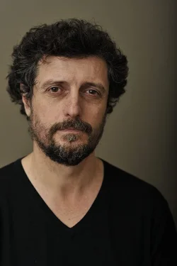 Adriano Carvalho