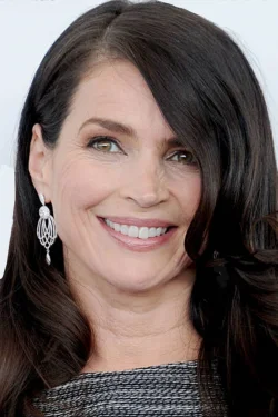 Julia Ormond
