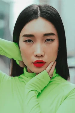 Lip J